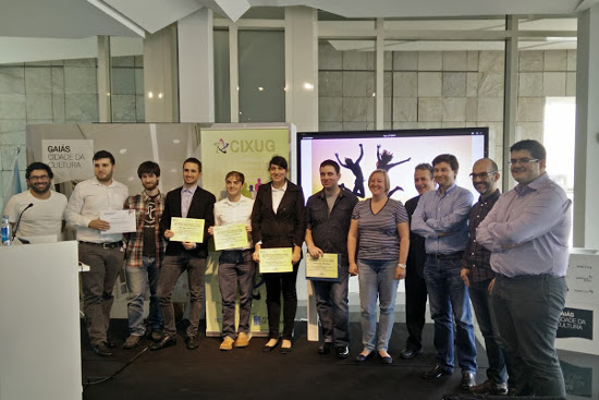 Foto do xurado e os 5 finalistas do premio